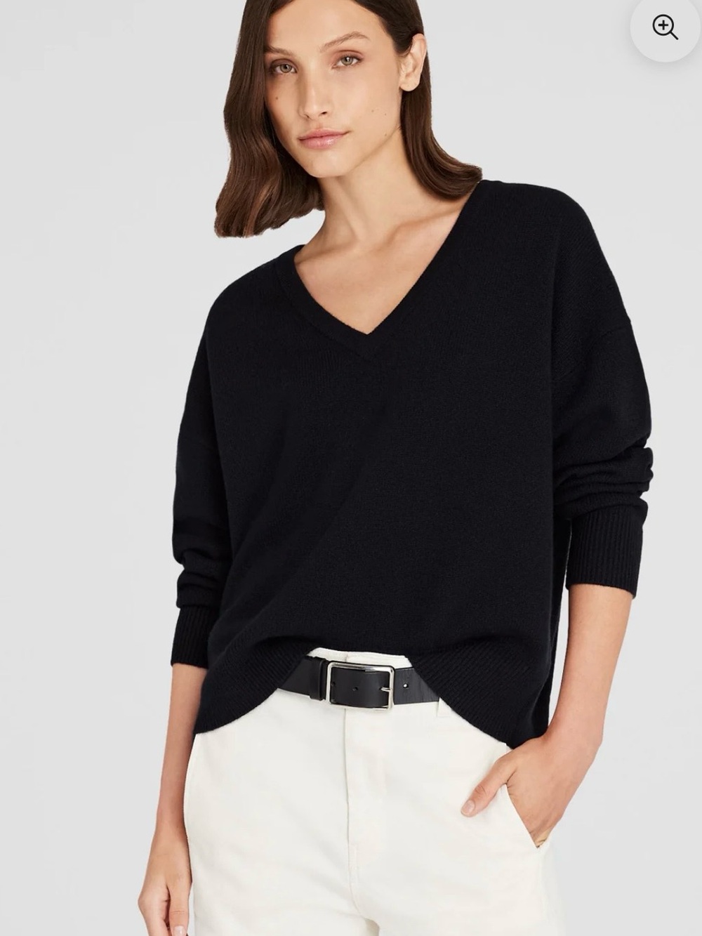 Club Monaco Cashmere Black V-Neck Knit Sweater SZ M Great Condition.